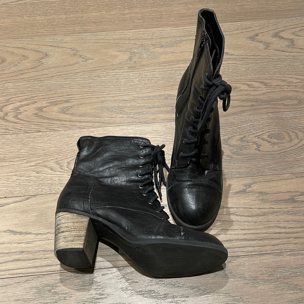 Diba heeled black lace up boots